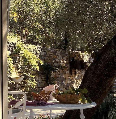 Lantgård Tenuta Il Risveglio Imperia